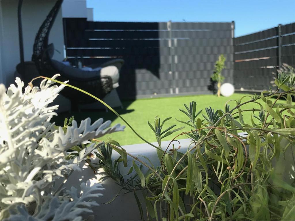 Hedonist-Luxury 2 Bedroom Apartment With Private Hot Tub, Garden And Free Parking Trogir Exterior foto